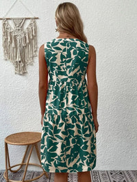 "Comfortable Sleeveless Boho Dress in Floral Print" "Flounce Hem Floral Boho Dress in Multicolor" "Bohemian Style Sleeveless Dress with Ruffle Details" "Boho Floral Dress with Notched Neckline and High Waist" "Short Bohemian Dress with Multicolor Floral Pattern" "Loose Fit Boho Dress with Vibrant Floral Design" "Stylish Multicolor Floral Dress with Boho Charm" "Sleeveless Boho Floral Dress with Tiered Smock Design"