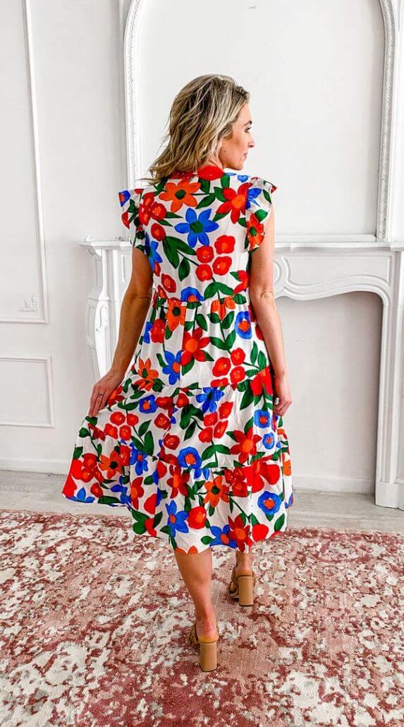 Dress fit- Comfort and style- Classic summer style- Evening wear- Dressy casual- Spring fashion- Effortless elegance- Trendy design- Effortless style- Airy dress- Flowy fabric- Dress comfort- Beautiful pattern- Tiered elegance- Artistic print- Casual chic- Spring/summer collection- Maxi dress- Bold colors- Beachwear