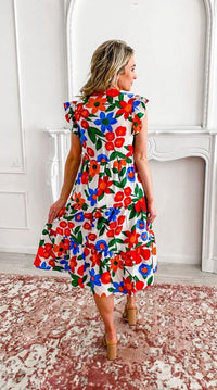 Dress fit- Comfort and style- Classic summer style- Evening wear- Dressy casual- Spring fashion- Effortless elegance- Trendy design- Effortless style- Airy dress- Flowy fabric- Dress comfort- Beautiful pattern- Tiered elegance- Artistic print- Casual chic- Spring/summer collection- Maxi dress- Bold colors- Beachwear