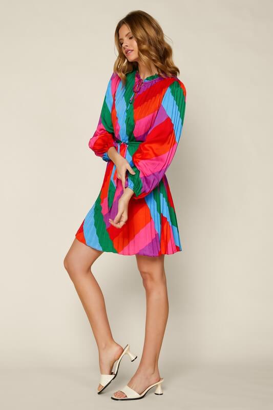 Color Block Pleated Long Sleeve Dress