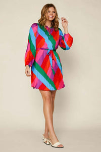 Color Block Pleated Long Sleeve Dress