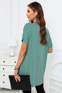 "Trendy and practical oversized tee with pockets" "Oversized t-shirt with pockets for a unique look" "All-weather oversized tee with convenient pockets" "Trendy, comfortable oversized t-shirt with pockets" "Oversized tee with pockets, perfect for relaxed fashion" "Stylish and practical oversized t-shirt with pockets for everyday wear"