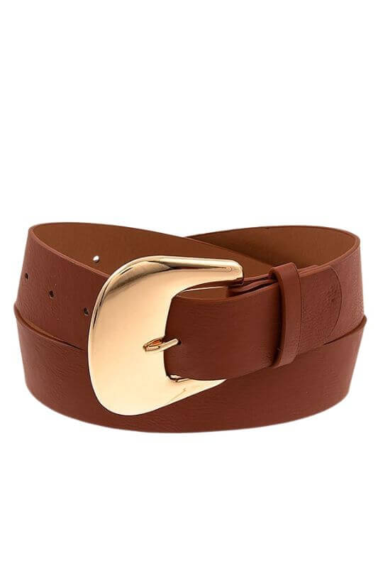 The Large Buckle Belt is the perfect accent for your outfit. The large buckle gives you a dramatic touch! Wear it with jeans, skirts, or dresses. No matter what your day entails, this belt will have you looking great!