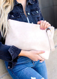 Crossbody- crossbody bag- crossbody bags- leather crossbody bag- black crossbody bag- crossbody purse- Coach- gucci crossbody- Gucci- louis vuitton- coach crossbody- louis vuitton crossbody- small crossbody bag- gucci bag- gucci crossbody bag-