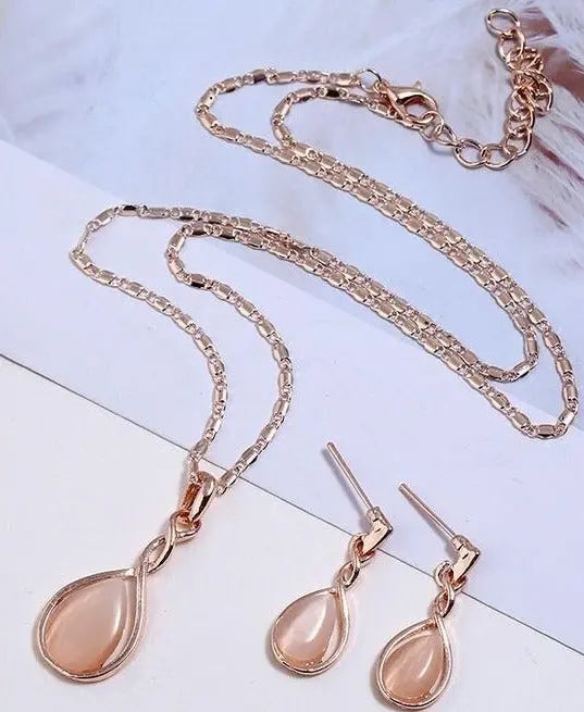 Luxurious Necklace & Earrings Set Jolie Vaughan | Online Clothing Boutique near Baton Rouge, LA