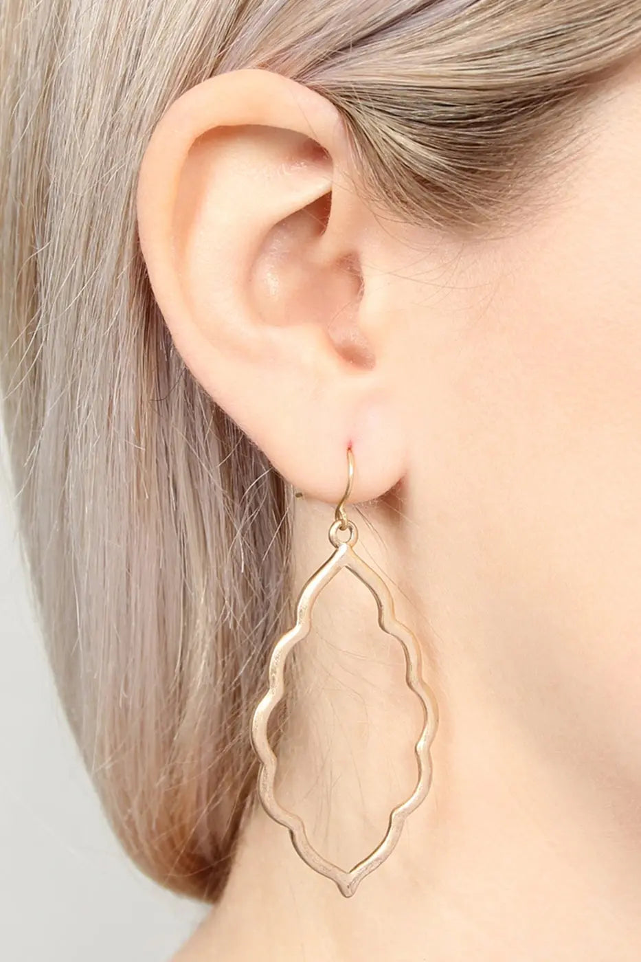Zwina Dangle Earrings Jolie Vaughan | Online Clothing Boutique near Baton Rouge, LA, Moroccan Earrings, Black, Silver, Gold, Rose Gold, Matte Gold, Matte Silver, Matte Rose Gold, Hematite, Cutout Earrings, Dangle Earrings