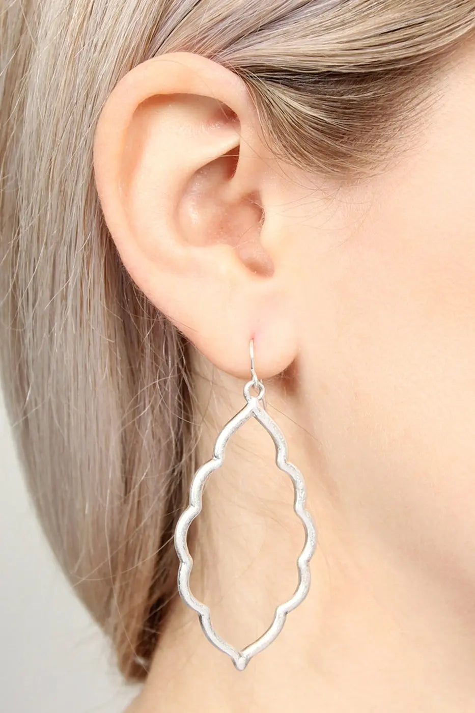 Zwina Dangle Earrings Jolie Vaughan | Online Clothing Boutique near Baton Rouge, LA