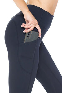 yoga pants- yoga pants leggings- beyond yoga leggings- beyond yoga- Alo- alo yoga- alo yoga leggings- alo leggings- best leggings- best yoga leggings- Lululemon- lululemon leggings- flare leggings- black yoga leggings- black leggings