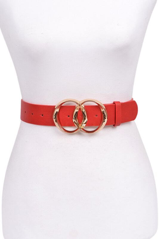 Circle Hoop Belt Jolie Vaughan | Online Clothing Boutique near Baton Rouge, LA-red belt-womens belt-womens red belt-mature womens clothing-belt-red
