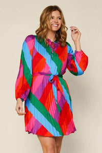 Color Block Pleated Long Sleeve Dress