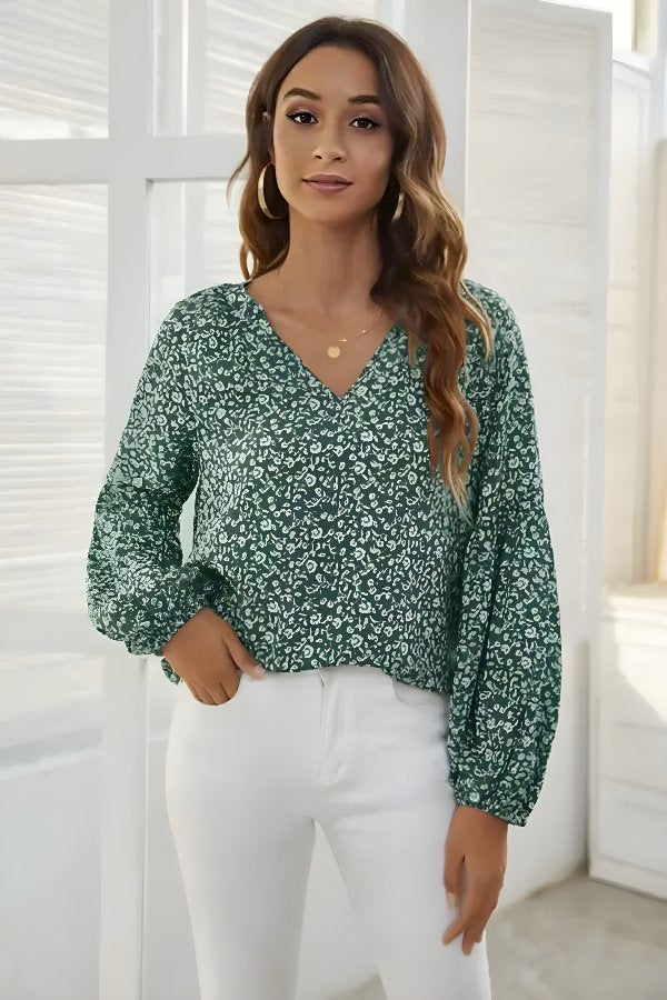 V-Neck Floral Ditsy Print Blouse V-Neck Floral Ditsy Print Blouse