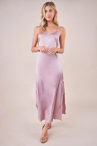 wedding guest dresses 2022 fall- wedding guest dresses 2022- womens fall dresses 2022- fall maxi dresses 2022- fall 2022 fashion trends- Mother of the groom dresses for fall -2022-Carters-fall wedding dresses 2022-fall colors 2022-reaming Satin Maxi Slip Dress Jolie Vaughan | Online Clothing Boutique near Baton Rouge, LA