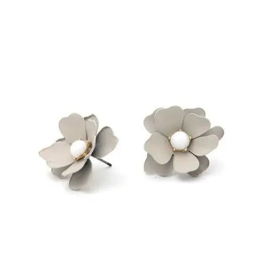 Flower Blossom Stud Earrings Jolie Vaughan | Online Clothing Boutique near Baton Rouge, LA