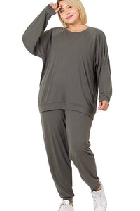 Raglan Sleeve Pullover & Jogger Pants Set